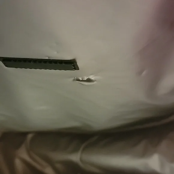 Betsey Johnson Pink Donut Cooler Bag - Picture 6 of 6